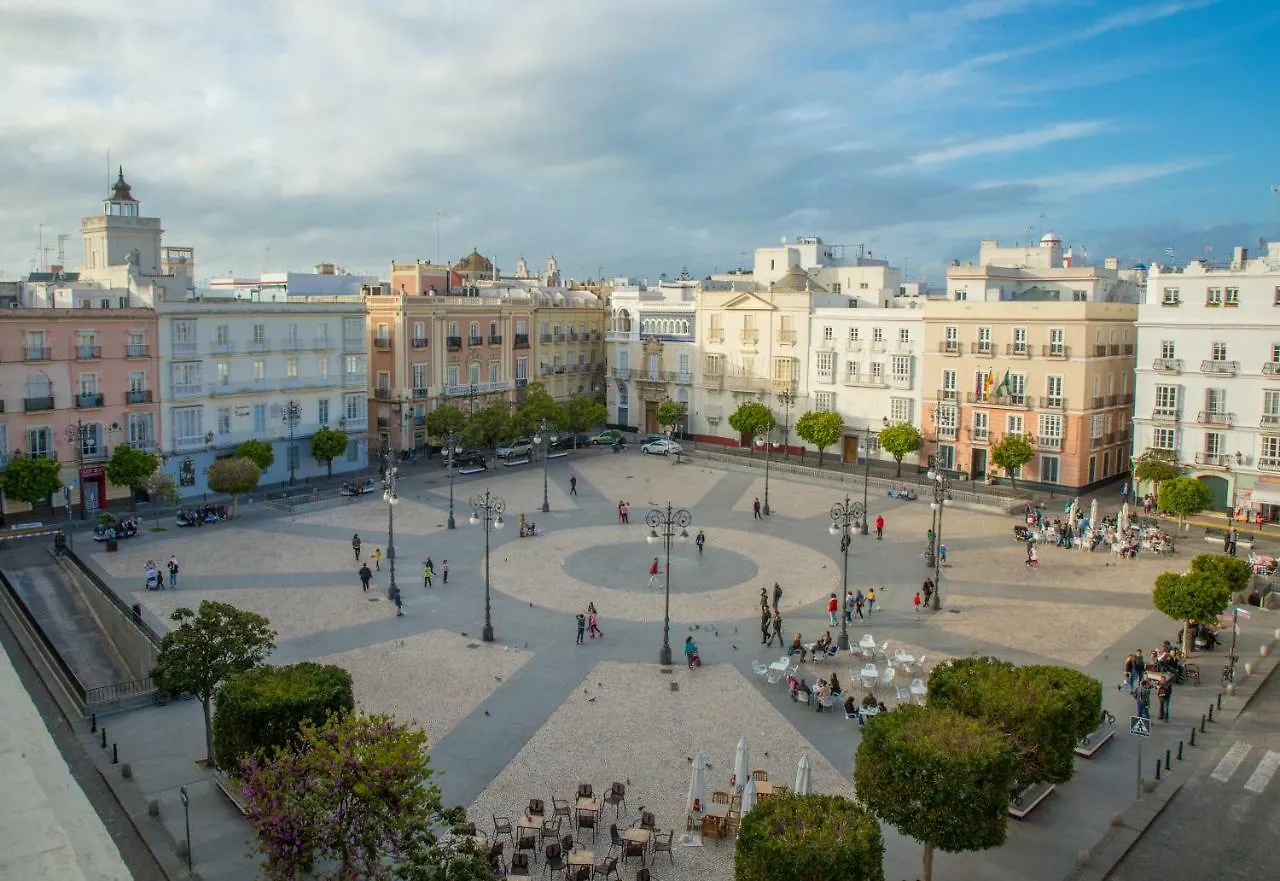 Апартаменты Casa Plaza San Antonio Кадис