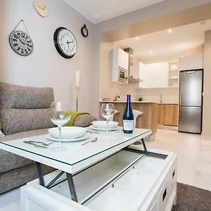 https://sagasta-13.hotelsincadiz.net